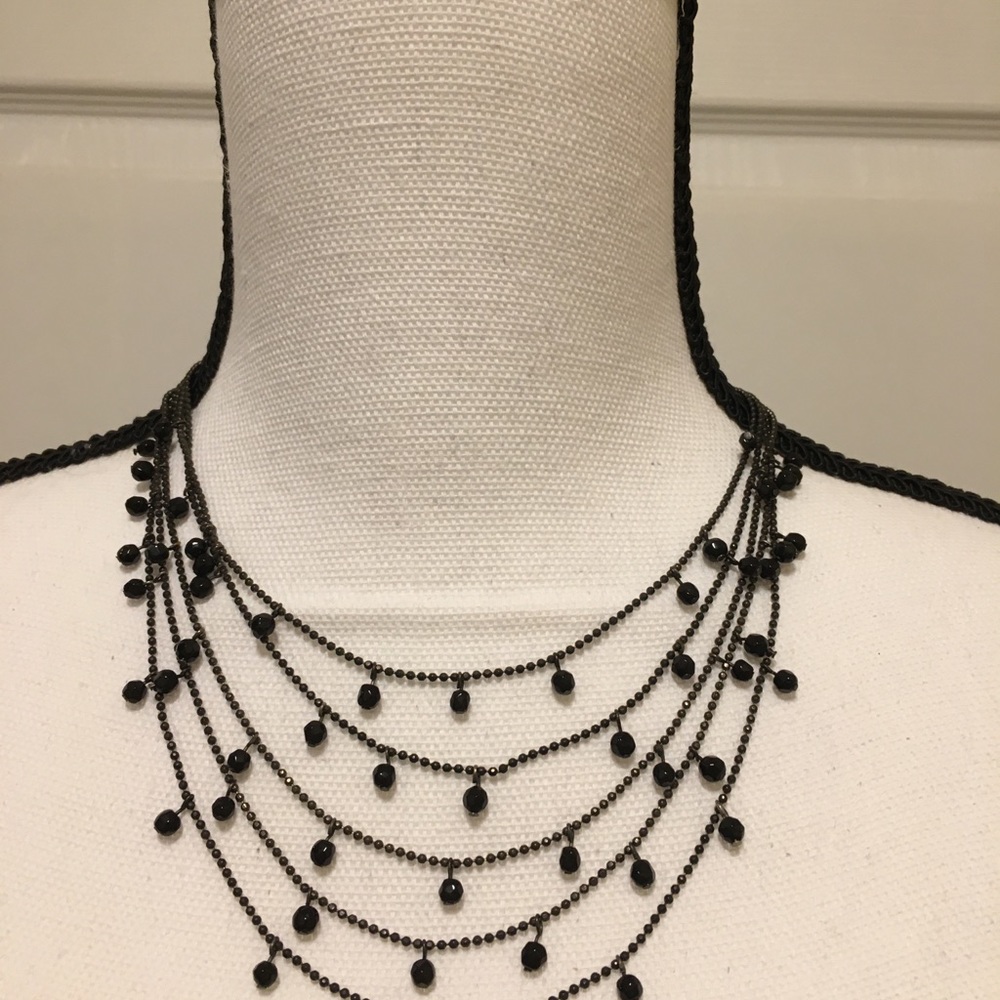 ❤️Black layered beaded necklace - EUC